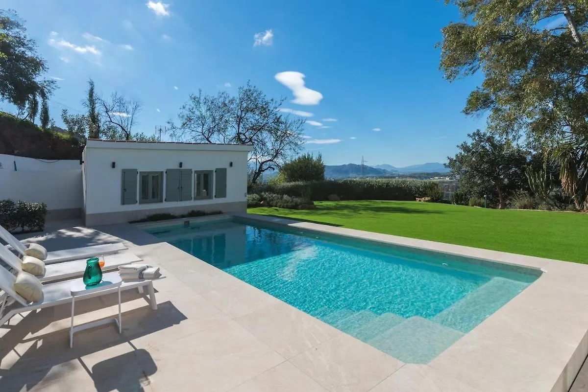 Casa Rural Acogedora Y Con Estilo マラガ ヴィラ