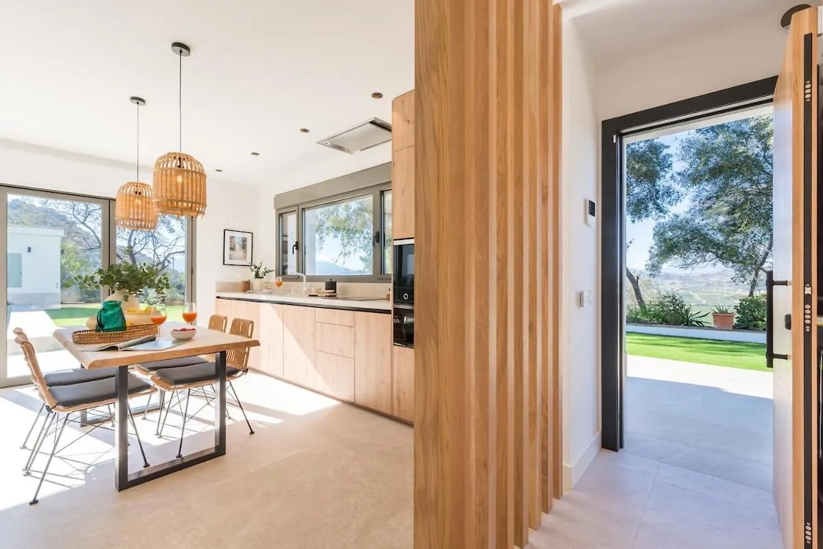 Casa Rural Acogedora Y Con Estilo マラガ 0*,  スペイン